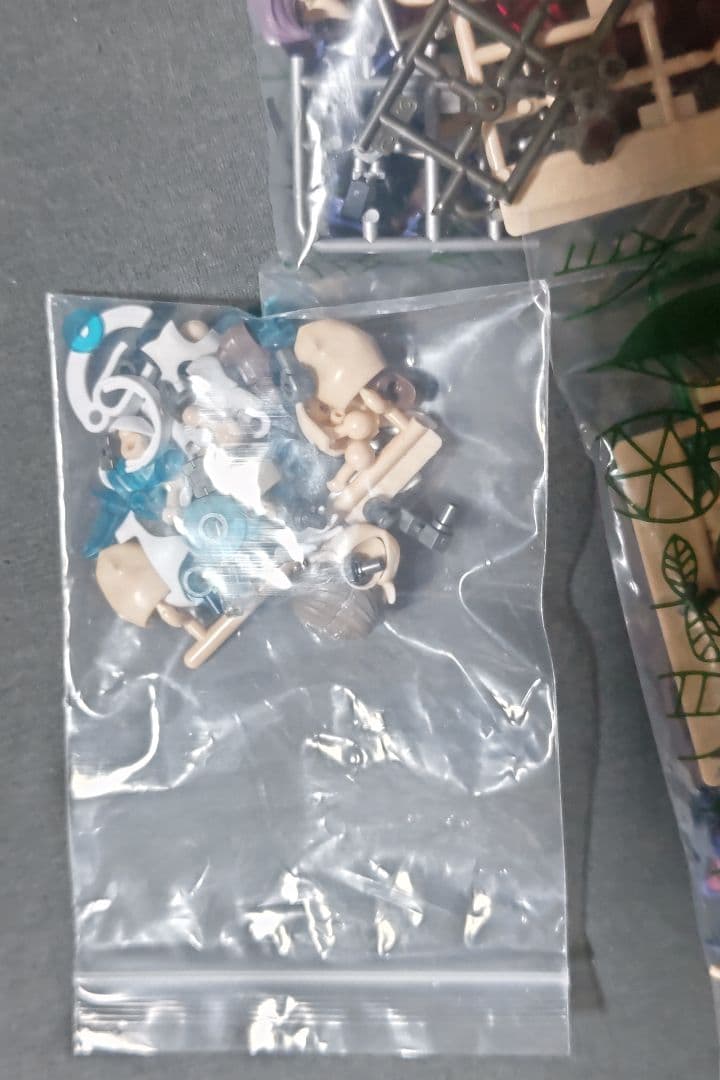 (組み立て済)美少女プラモ　メガミデバイス　まとめ売り(ジャンクパーツ)