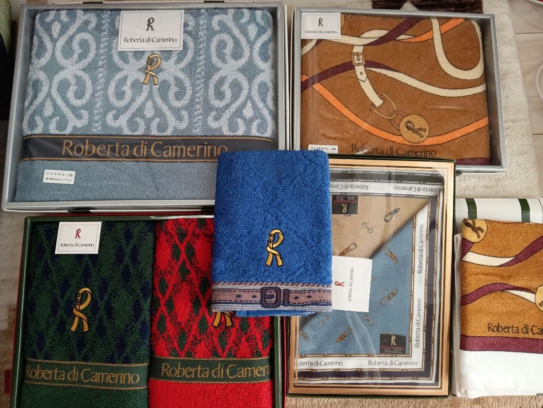 Roberta di Camerino バス　フェイス　ハンドタオル　ロベルタ