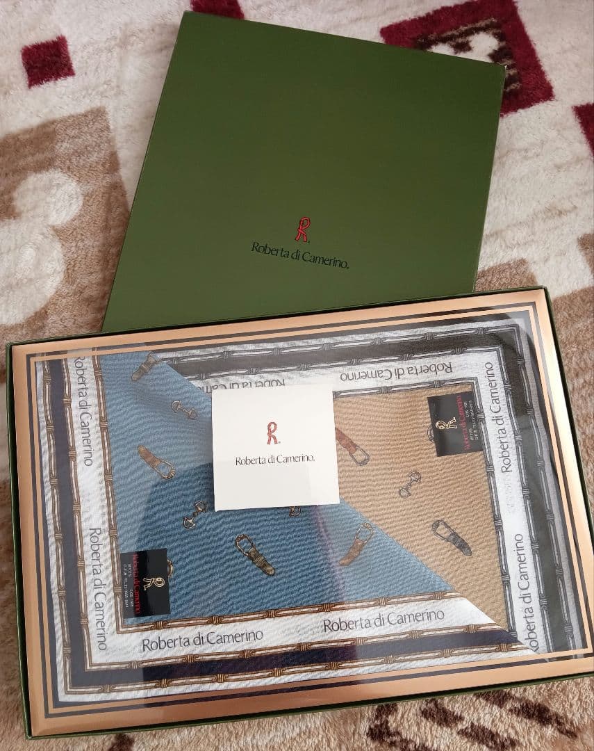 Roberta di Camerino バス　フェイス　ハンドタオル　ロベルタ