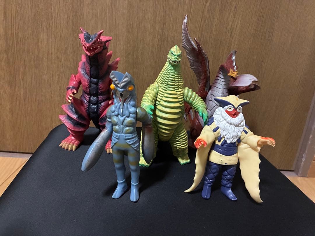 ウルトラマン　怪獣　ソフビ　まとめ売り　50体