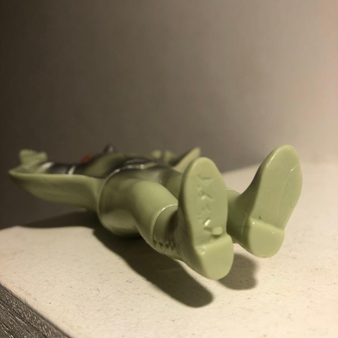 かまきり男 ソフビ