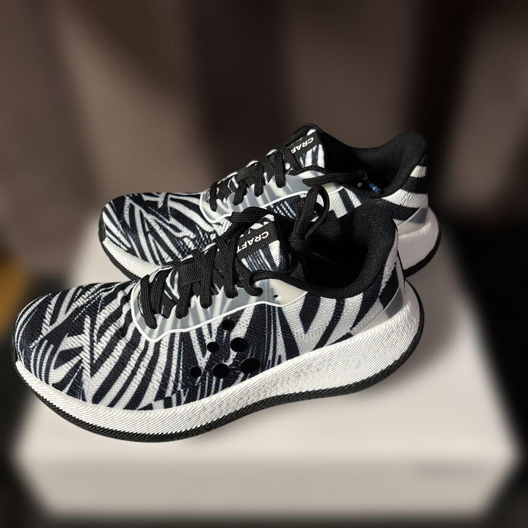 CRAFT Pacer2W ゼブラ柄 ランニングシューズ23.5