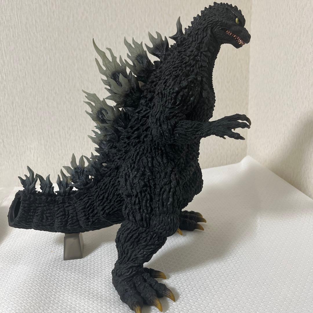ゴジラ　フィギュア　ゴジラ2002 嵐の中の攻防　酒井ゆうじ造形コレクション