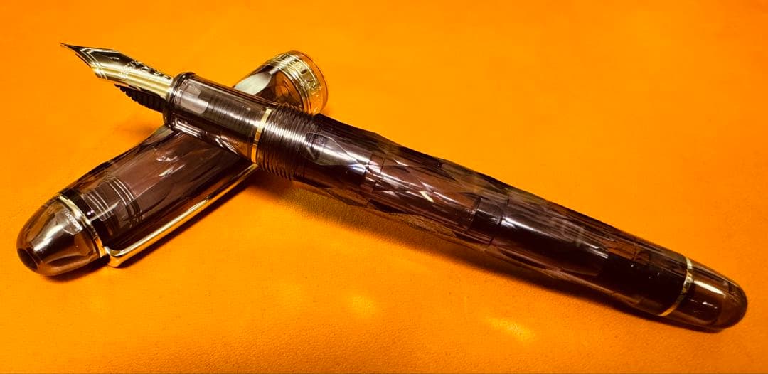 さぼてんくん　紫雲　富士旬景　#3776センチュリー　M字（中字）