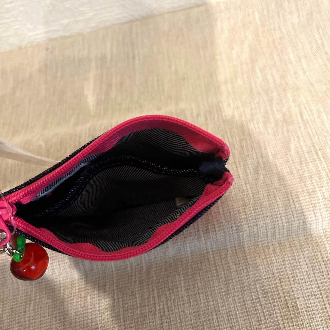 レア‼️レトロ ハローキティ リンゴ柄ポーチ ラメデニム