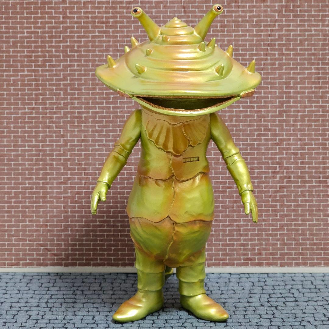 金運アップ！幸運のカネゴン　ゴールドバージョン　ソフビ　フィギュア