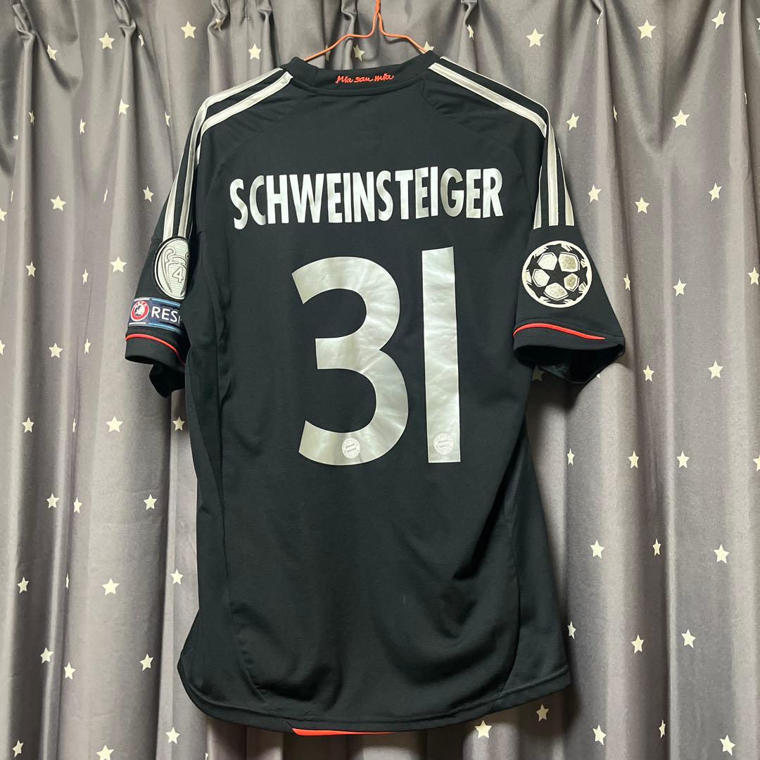 バイエルン・ミュンヘン ユニフォーム12-13 シュヴァインシュタイガー