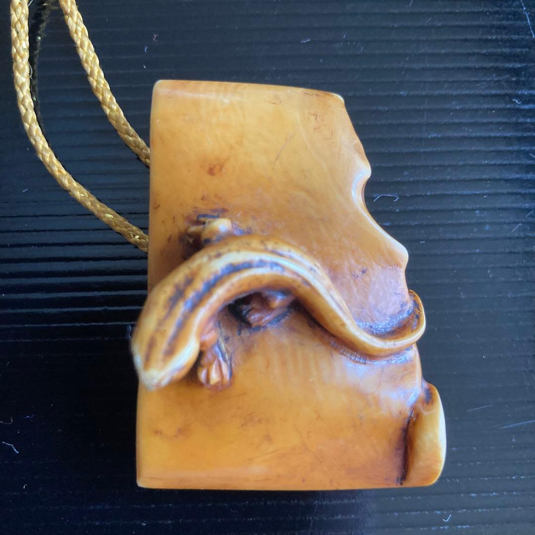 根付け　ヤモリ　玉之銘　時代物　骨董品