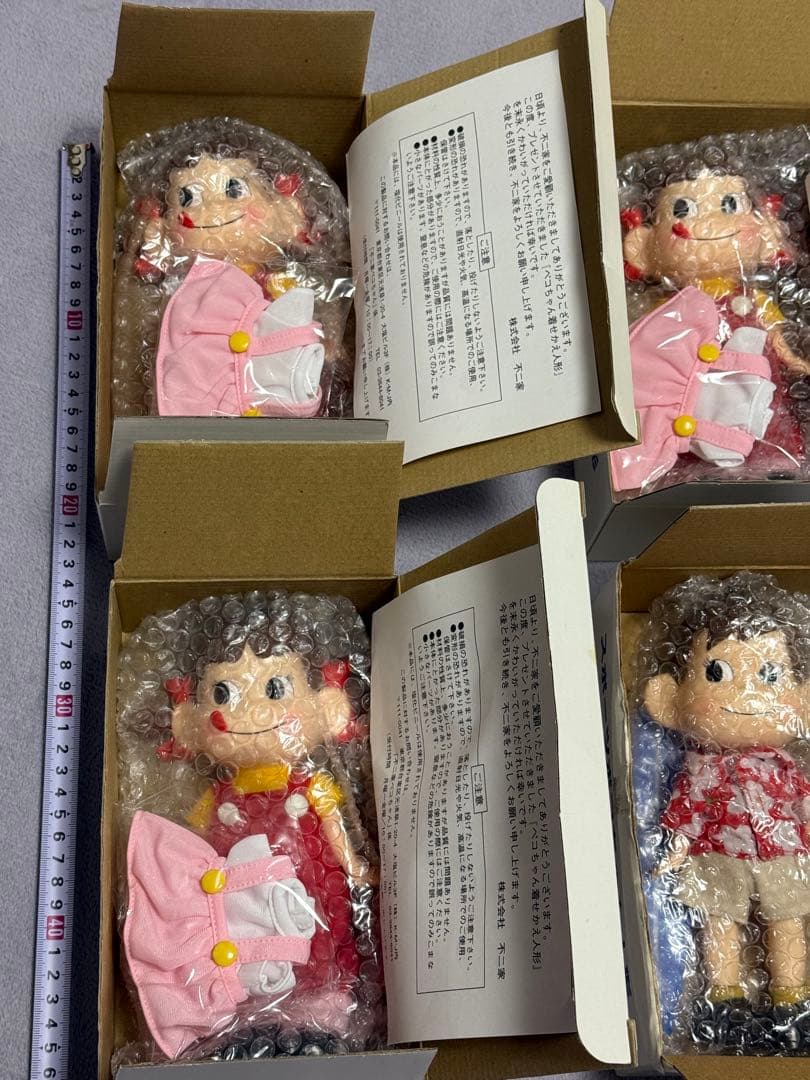 不二家　ペコちゃん着せかえ人形　5体　スポーツポコちゃん人形　1体　6体セット