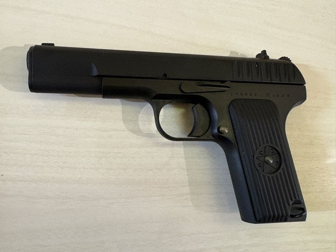 タナカワークス　モデルガン　Tokarev TT-33　HW トカレフ　火薬付き
