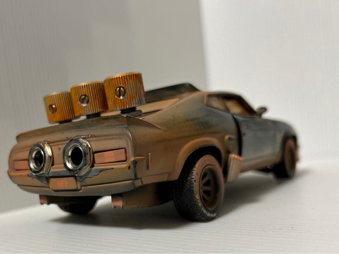 LAST of V8 FUZZ MADMAX インターセプター