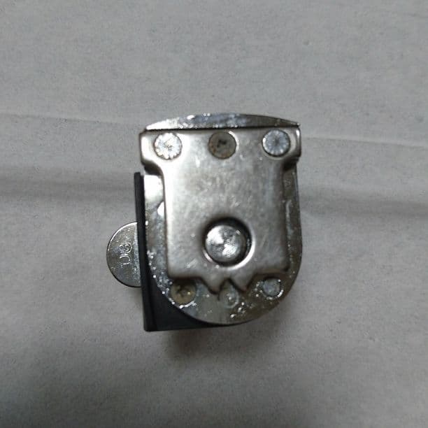 cloverのキーシリンダーです。