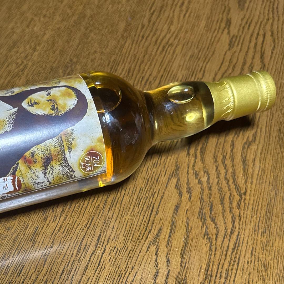 サントリー傘下　クーリー蒸留所　ギャラリーフェイク2002 ウイスキー　小学館