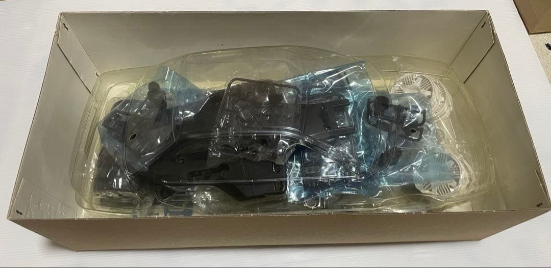 タミヤ　フォード　モンデオ　BTCC 1/10 RCラジコン　プラモデル　電動