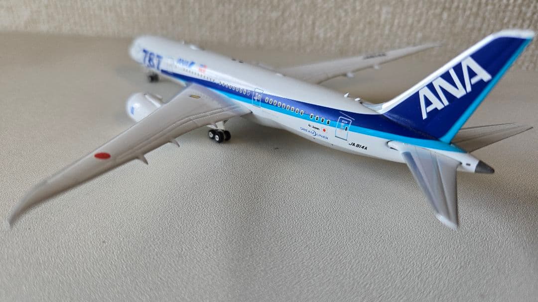 ANA 787-8 特別塗装 JA814A 1:400