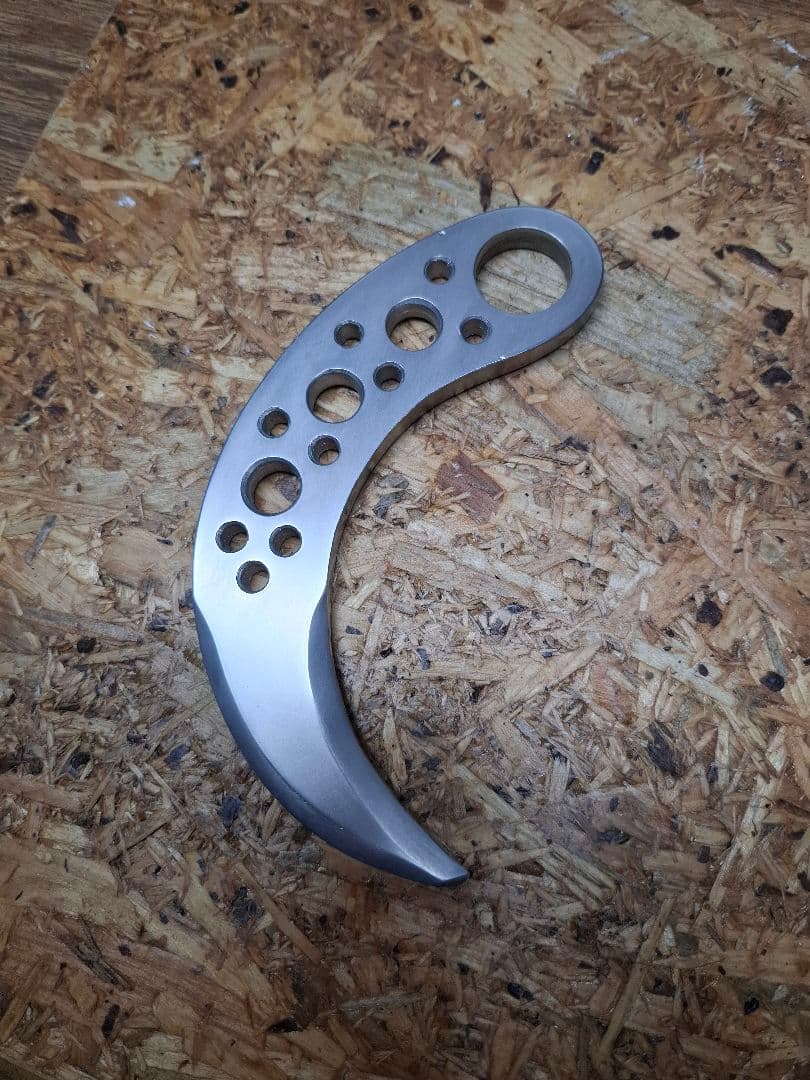 カランビット　42