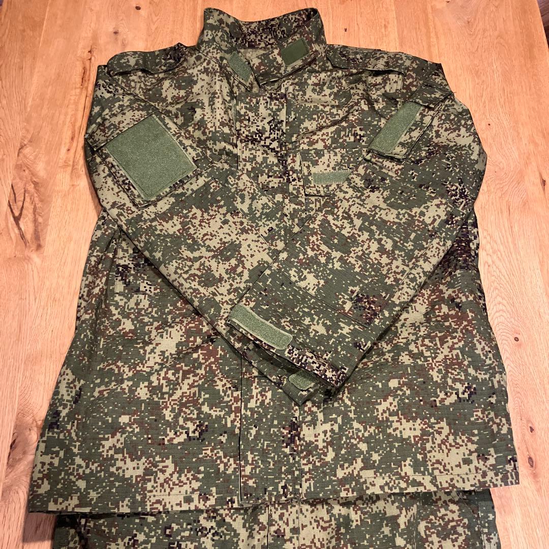 迷彩服、コンバットブーツセット