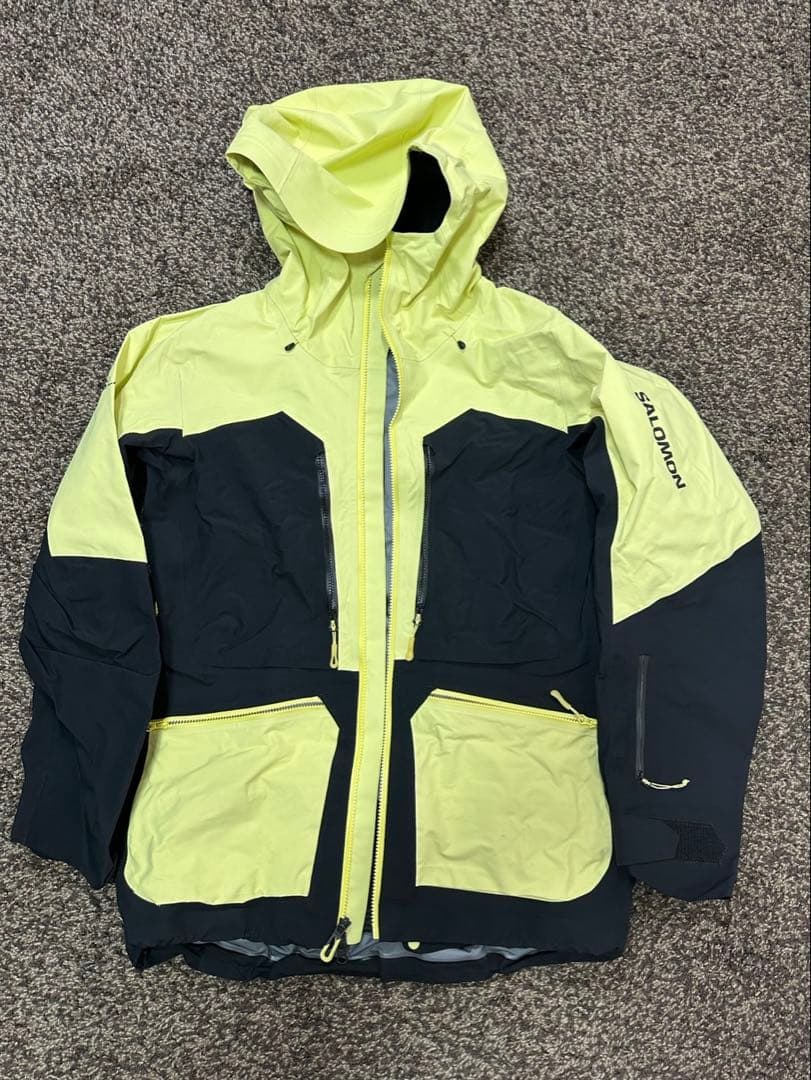 値下げしました最高機種　SALOMON スキーウェアセット イエロー/ブラック