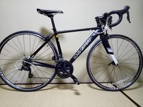 [ルイ・ガノー]18速変速のスポーツアルミロードバイク2018年モデル