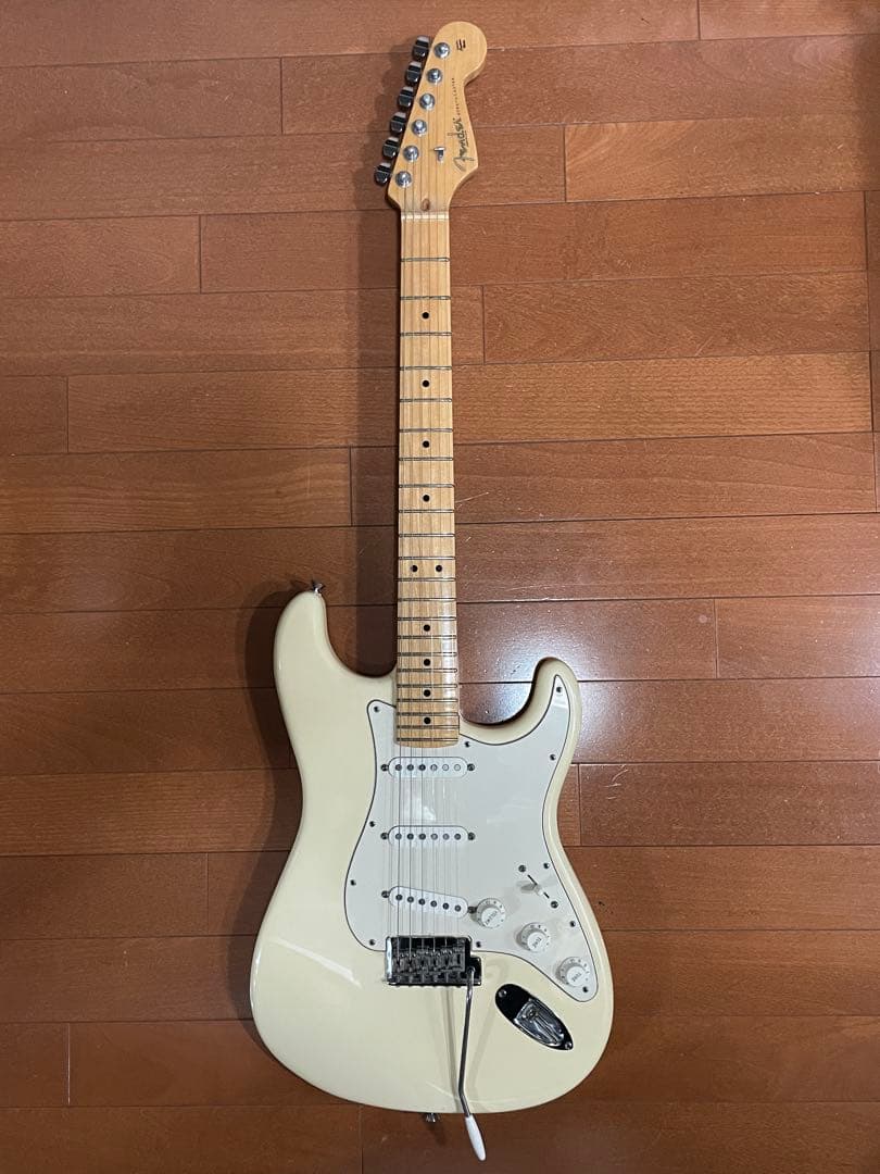 ギター FENDER AM STANDARD ST OWT/M