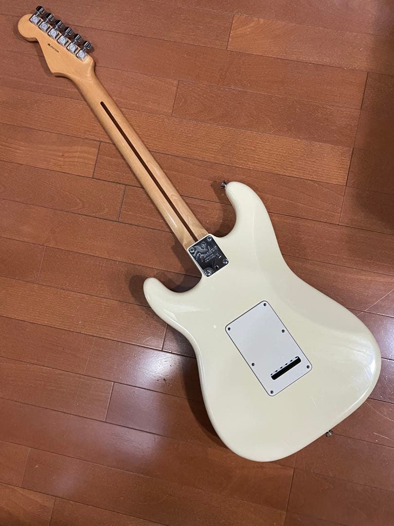 ギター FENDER AM STANDARD ST OWT/M