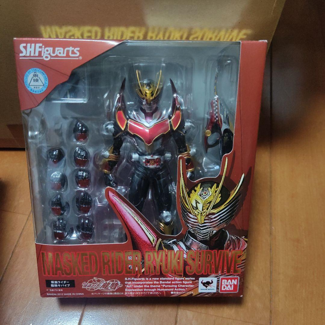 S.h.figuarts 仮面ライダー龍騎サバイブ&ドラングランザー