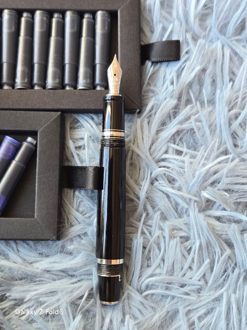 Montblanc（モンブラン）ボヘム 万年筆・本革ケース・インクセット