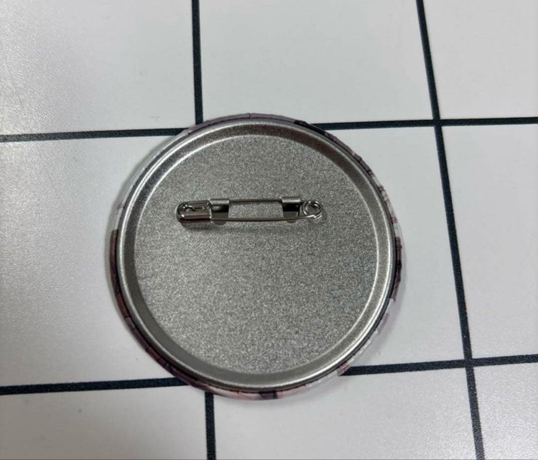 プロセカ 日野森雫 グリッター缶バッジ 30A