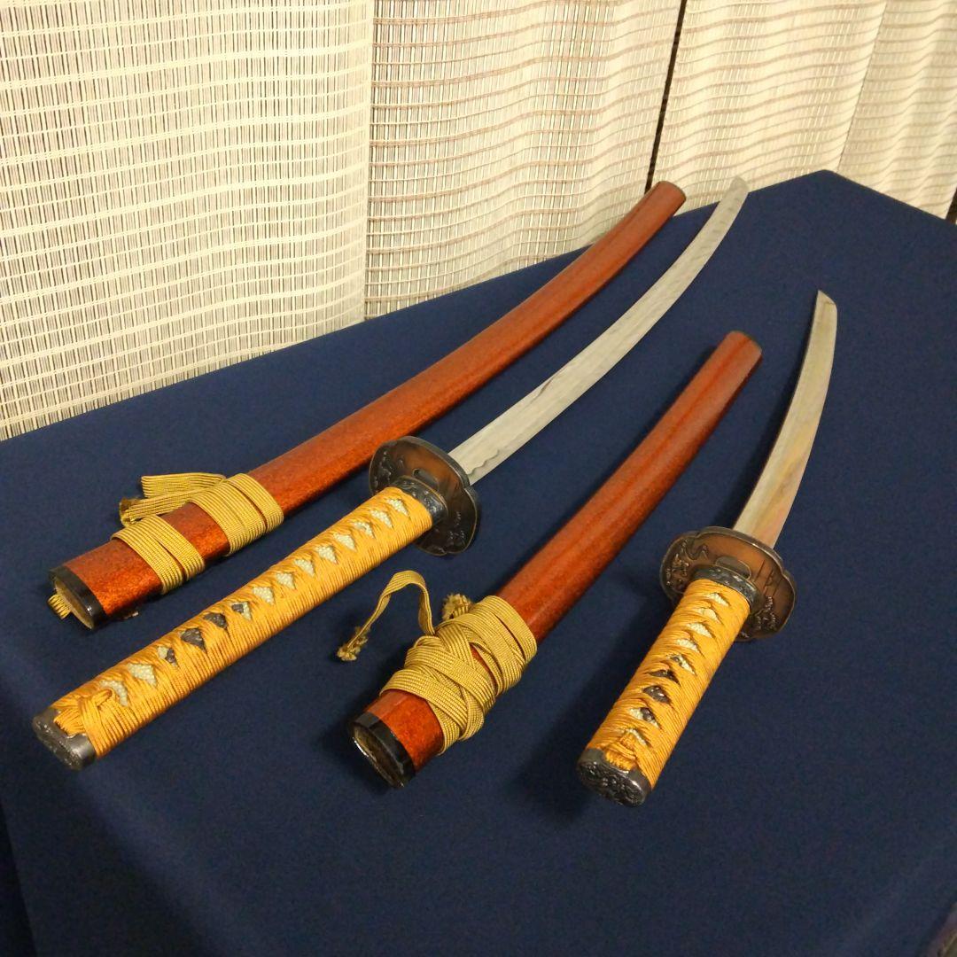 ☆期間限定特価！【模造刀大/小ペア美品】