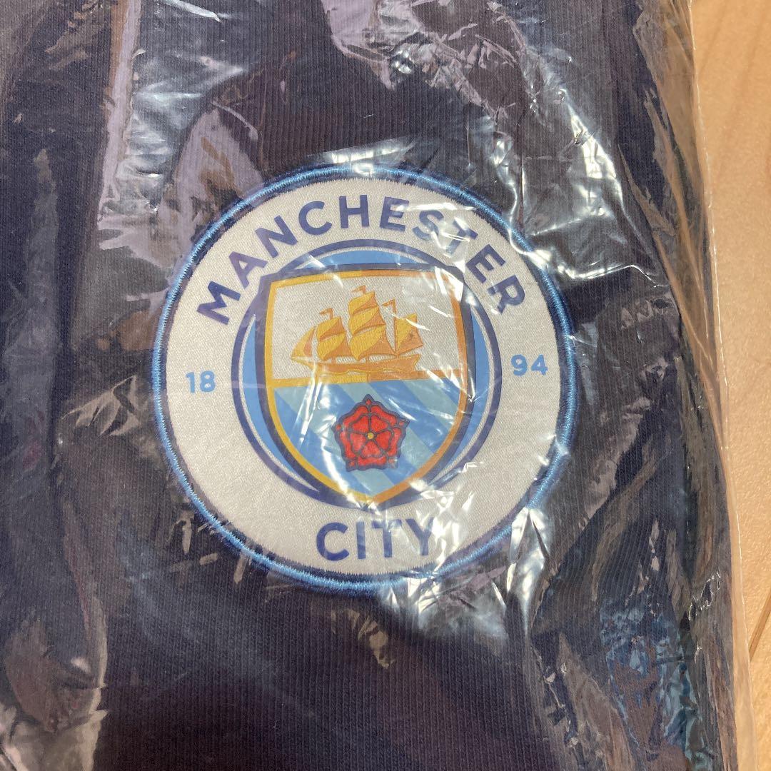 マンチェスターシティ　プーマ　トレーニングトップ　Lサイズ新品　激レア