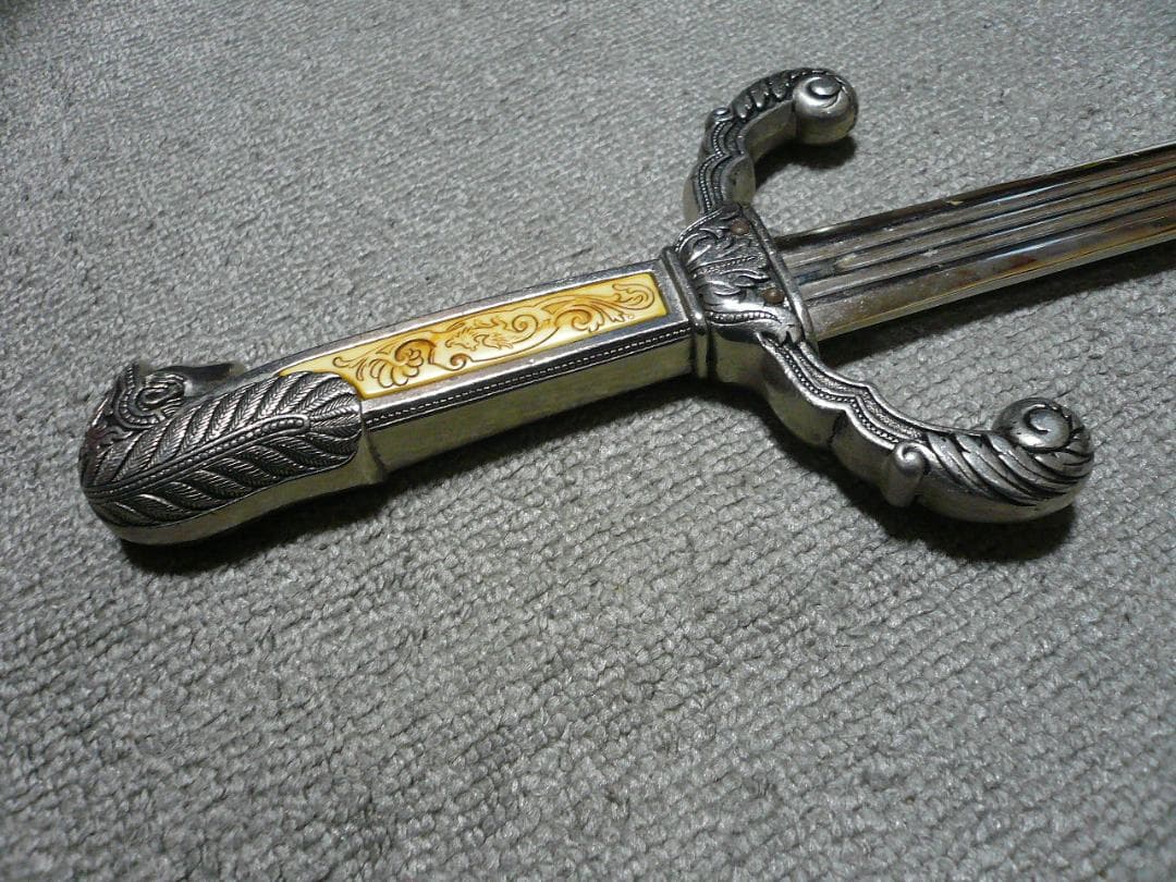 剣 ソード コレクション 金属 レプリカ 装飾 彫金 コスプレ 模造 インテリア