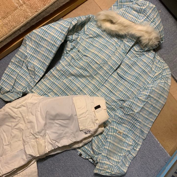 ブルーチェックスノボウェア