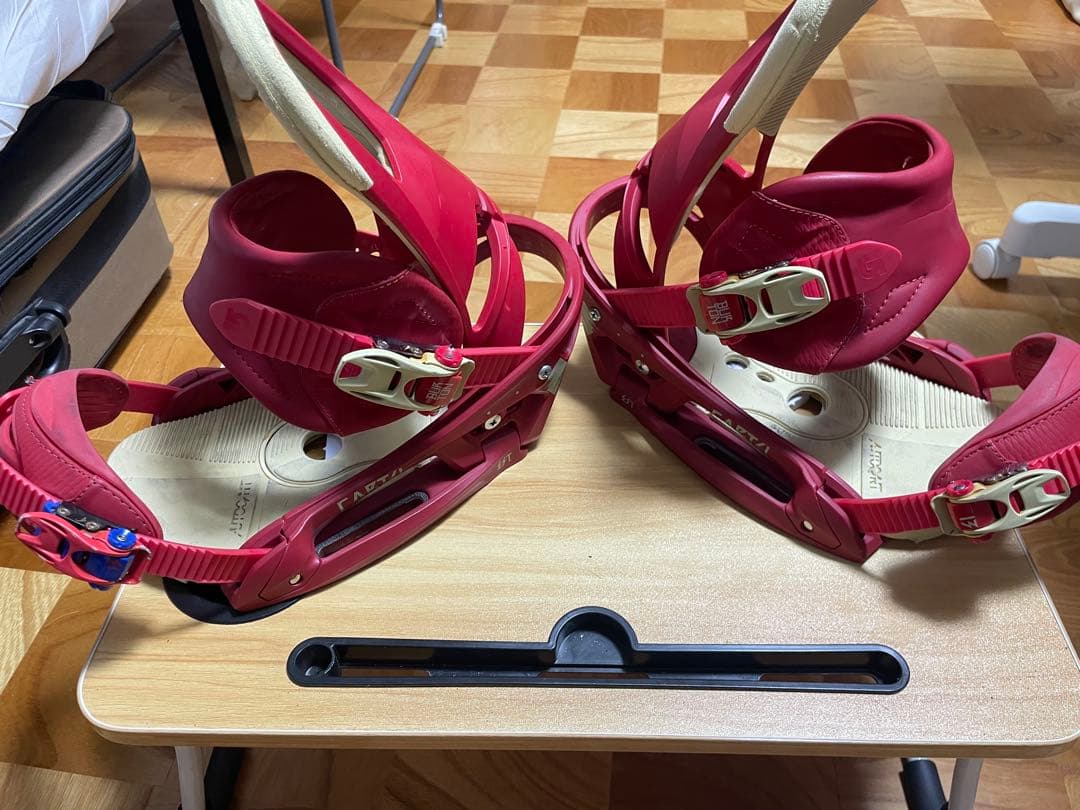 Burton CARTEL est レッド スノーボードビンディング