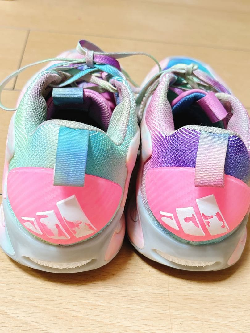 アンソニーエドワーズ　22.5 バスケットボールシューズ