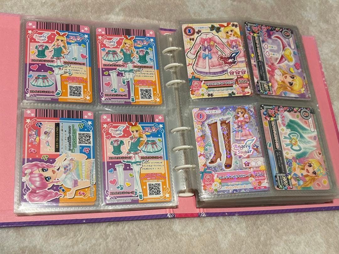 アイカツカード キュート レア ノーマル 200枚超 バインダー込 まとめ売り