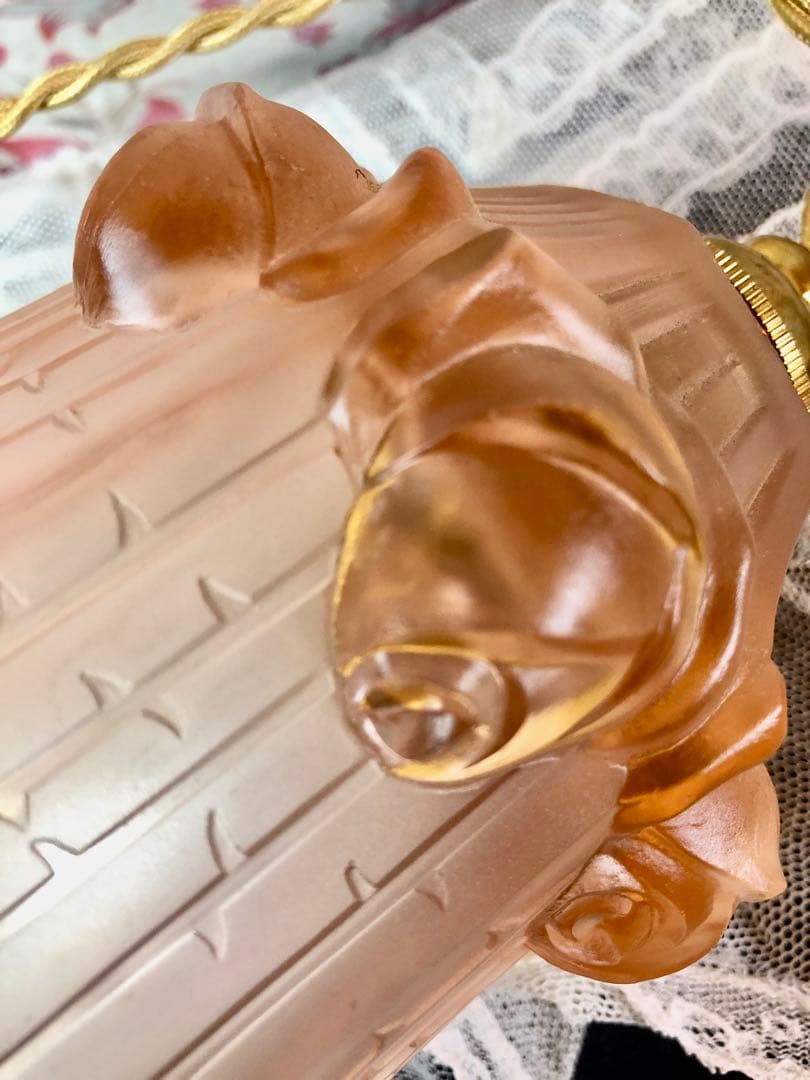 フランス仕入れ　ピンクシェード. コード込み