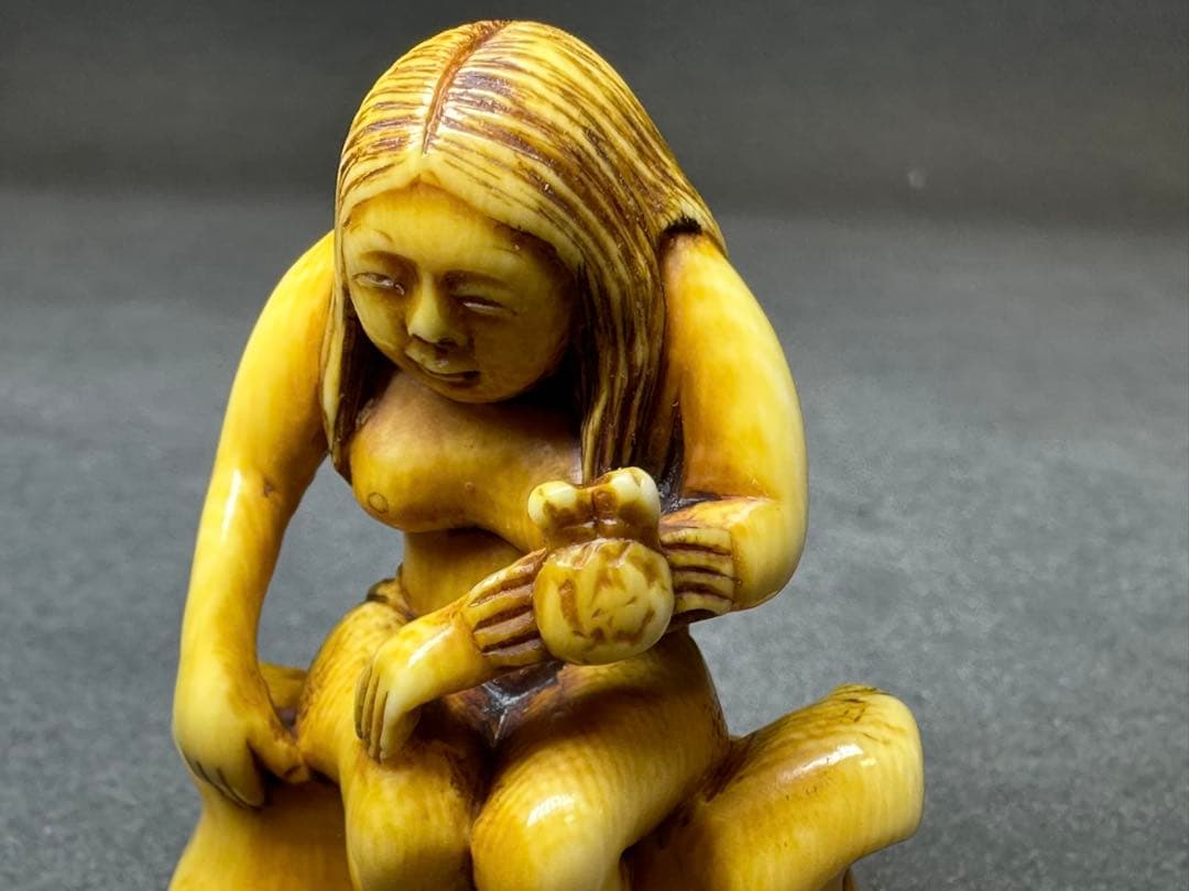 極上　根付　海女　天然素材　アンティーク　和彫　置物　骨董　飾り物　古美術品