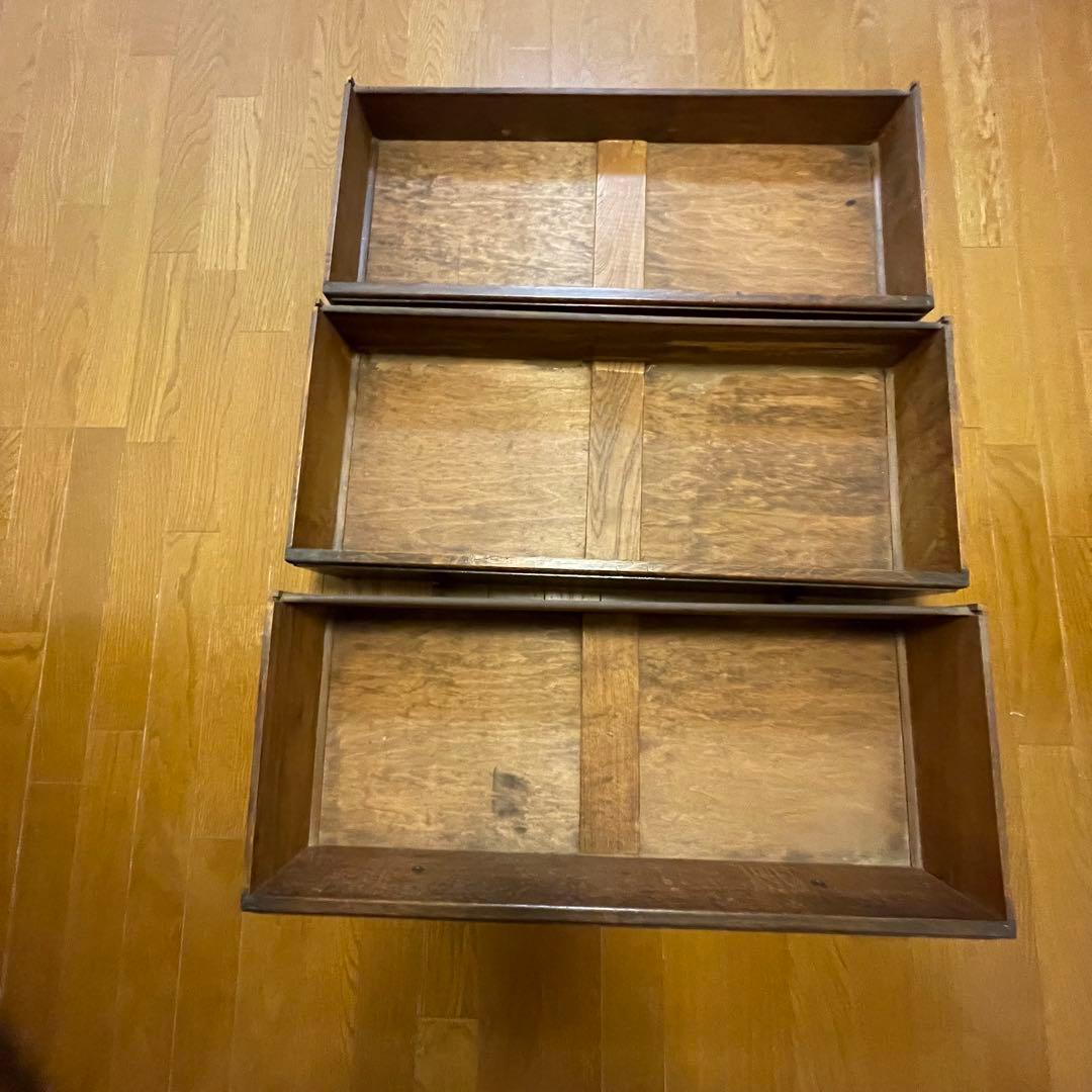 イギリスアンティーク　ミラー付きチェスト　オーク　柱ツイスト　3段引き出し