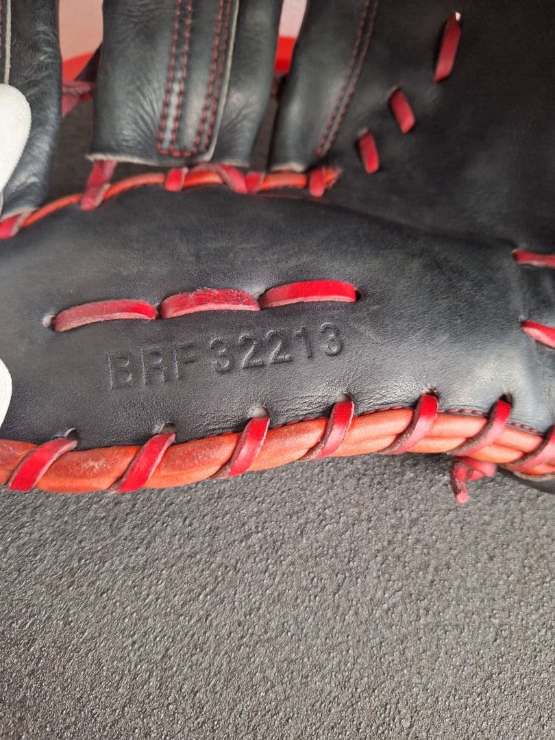 ZETT 軟式グローブ 黒/赤　ファーストミット　中古