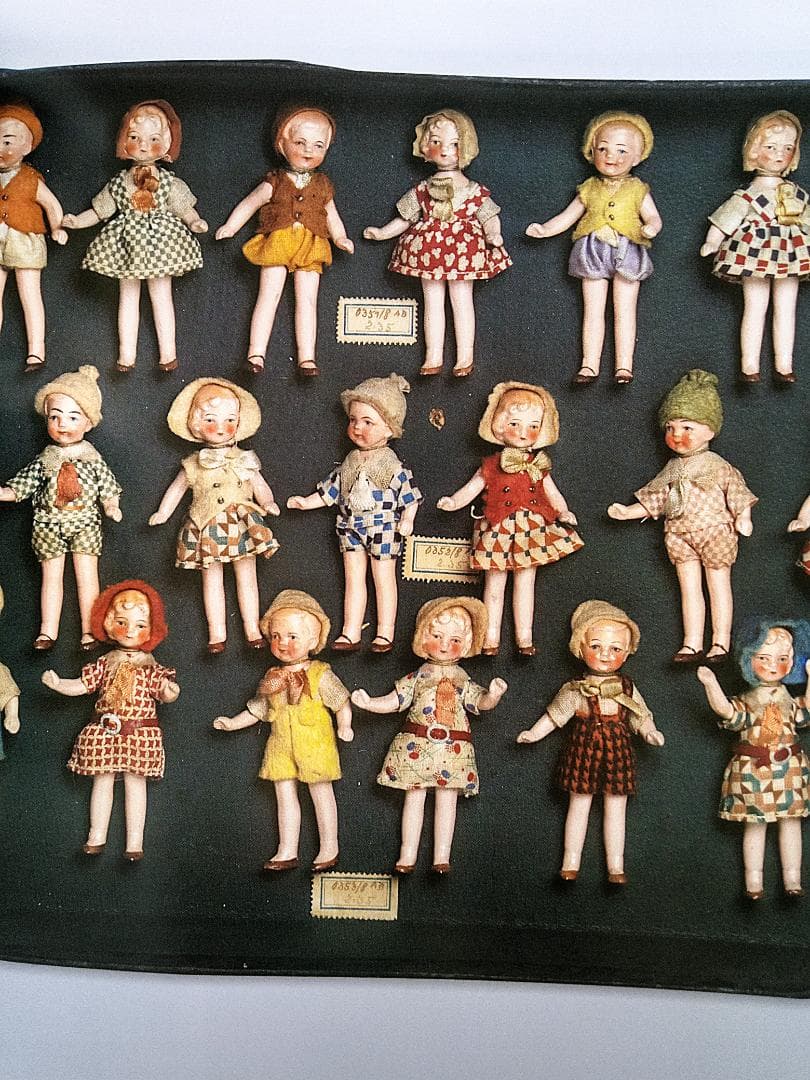 人形オークションの目録本　HERTWIG　アンティーク　ドール　コレクション