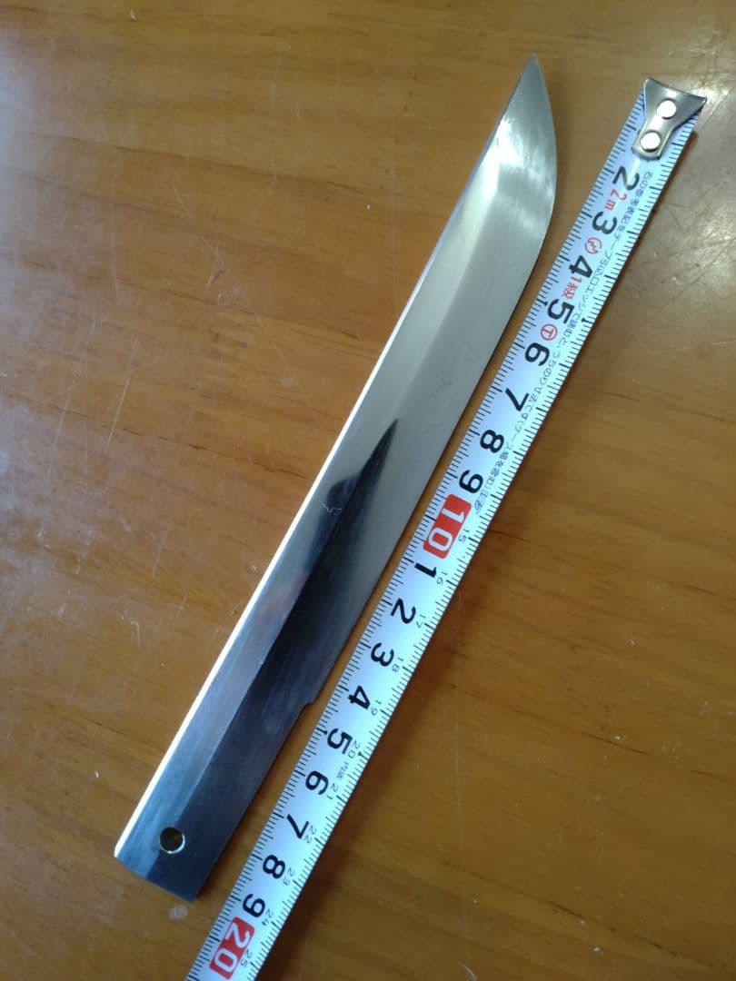 日本刀　残欠　切先部、刃長14.7cm合法サイズです。竹細工刀の材料に