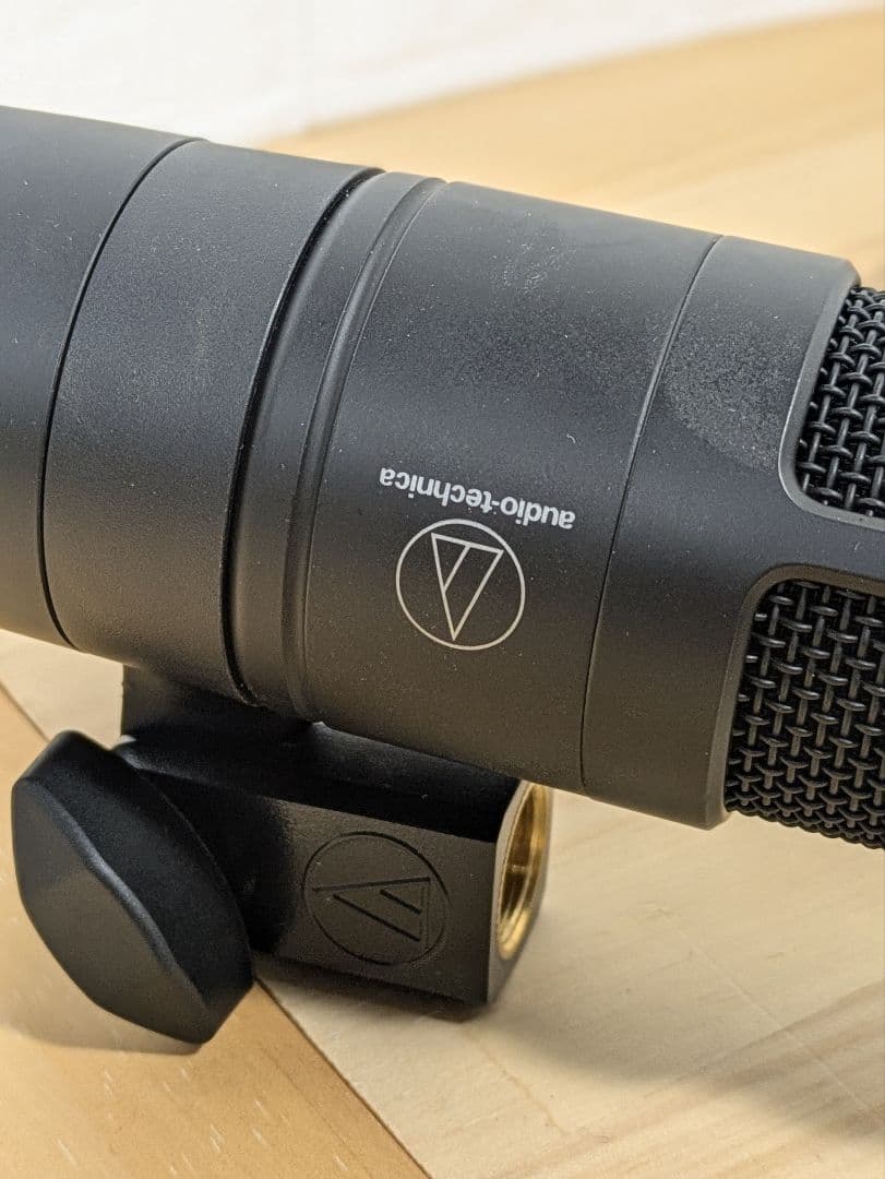 極美品 オーディオテクニカ AT2040 ダイナミックマイク