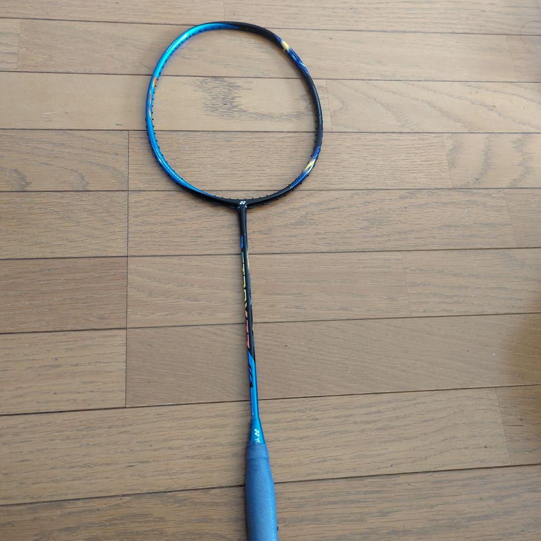ヨネックス　アストロクス77　ラケット　中古品