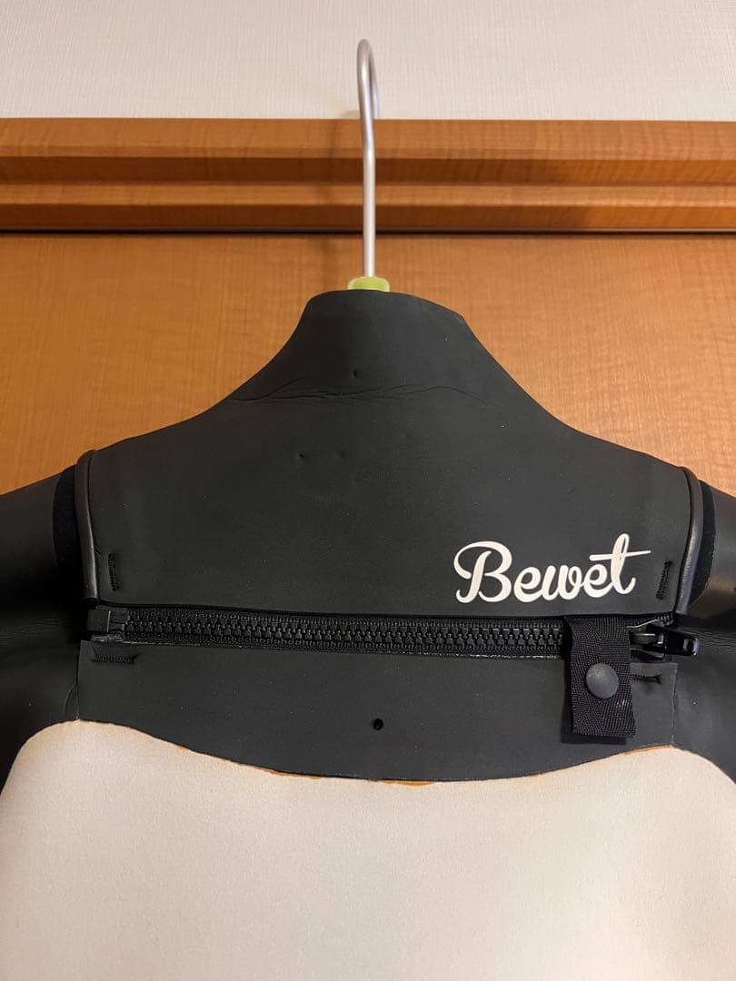 n*o様 BE WET 既製品　ウェットスーツ