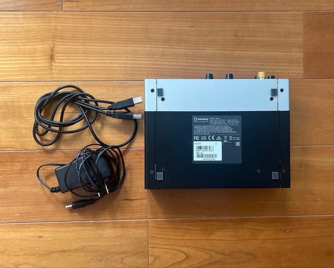 TAKA　Steinberg UR242 オーディオインターフェイス　中古
