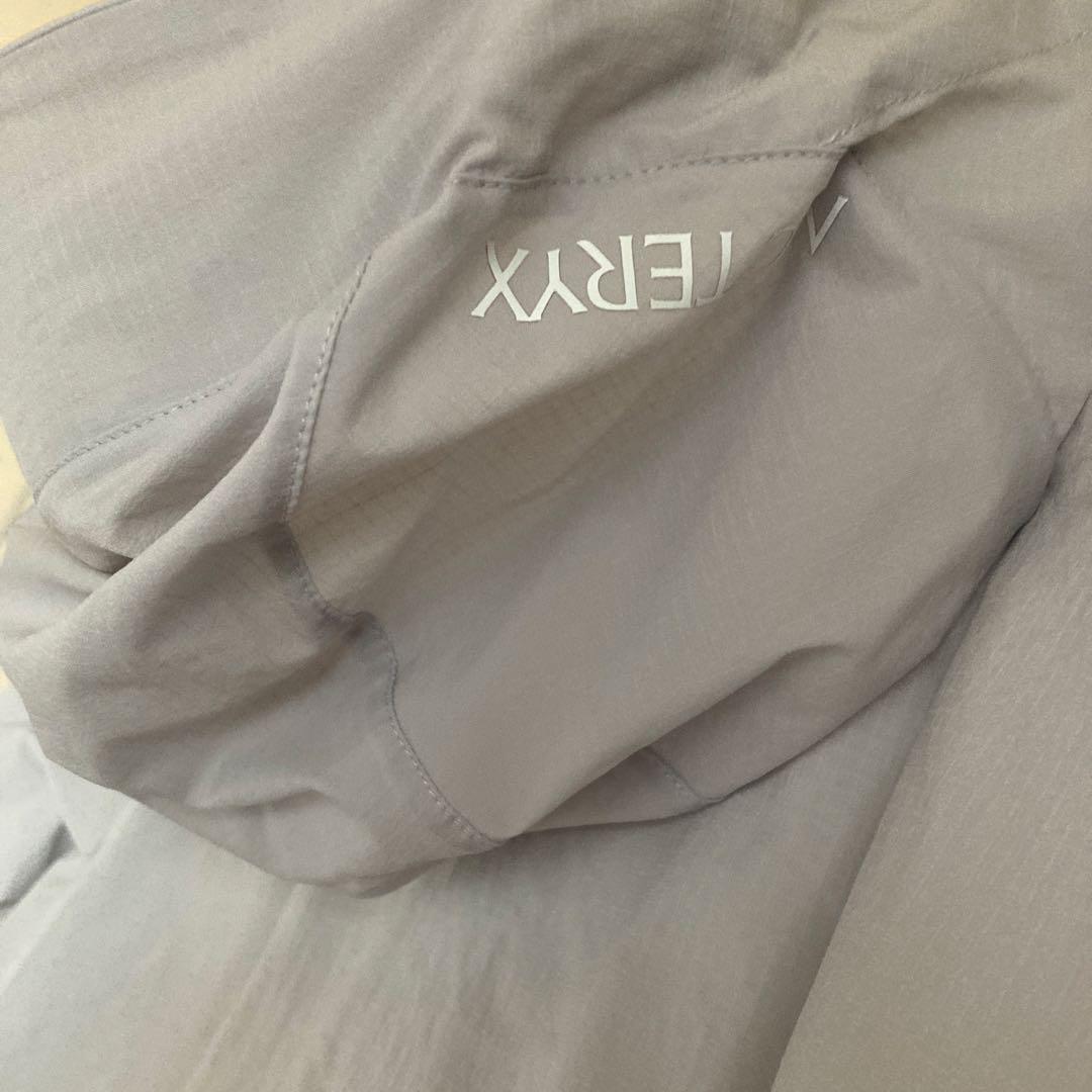 ARC'TERYX 軽量　フーディ