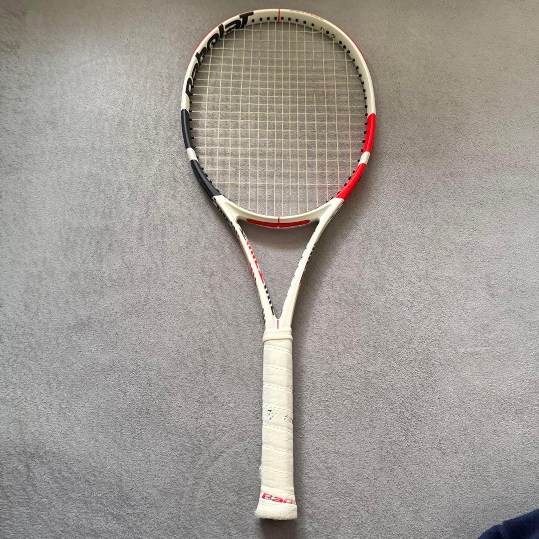 Babolat ピュアストライクTEAM285g