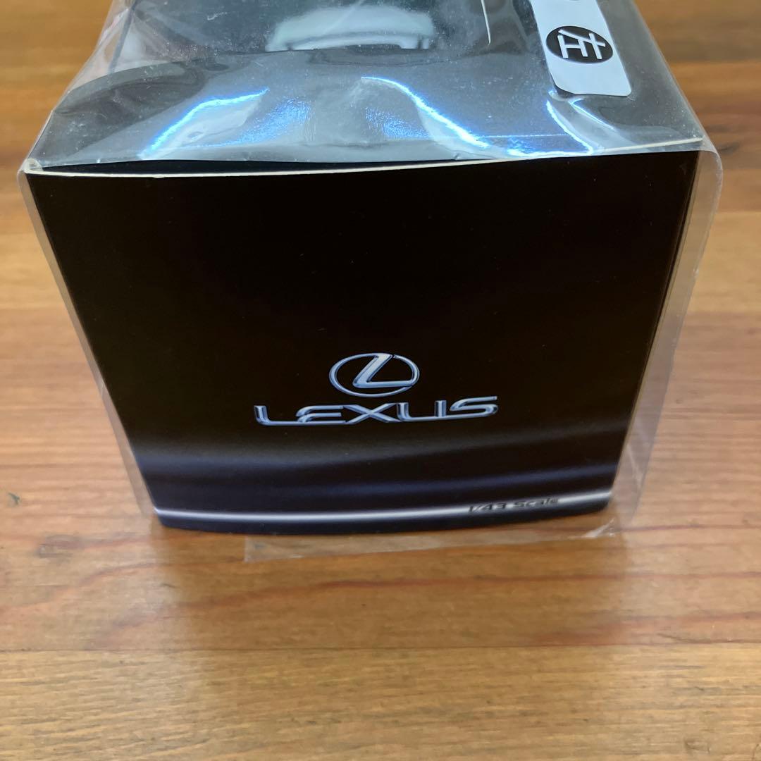 LEXUS NX \"F SPORT\" 1/43 ミニカー ホワイト 350