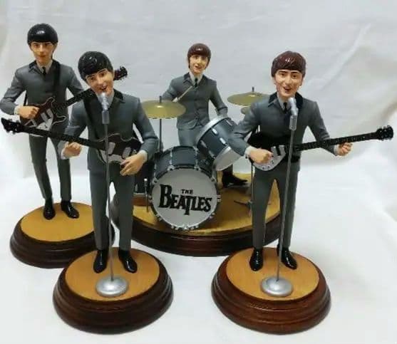 ビートルズAPPLE CORPS特注人形♣渋谷西武店舗BEATLESディスプレイ