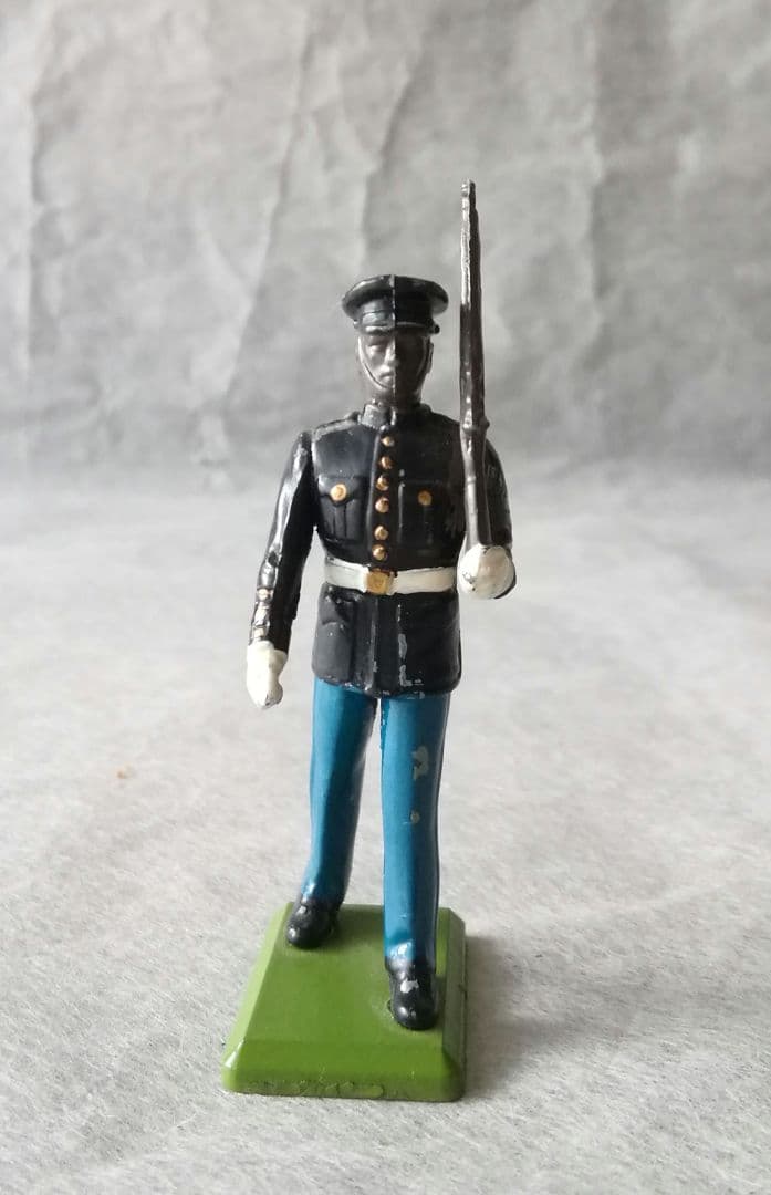 鉛の兵隊　米国海兵隊パレード　BRITAINS　英国製　ヴィンテージフィギュア